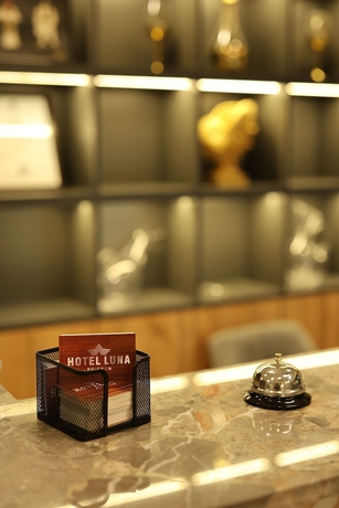 Imagen de los interiores del Hotel Luna, Prizren. Foto 16