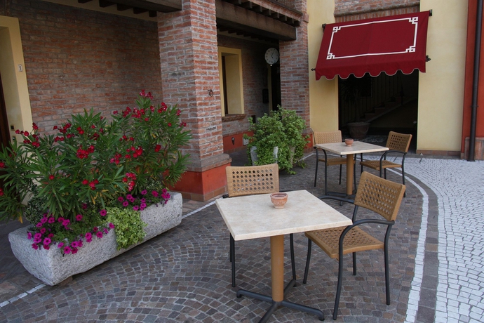 Imagen de los exteriores del Hotel Luna Residence. Foto 11