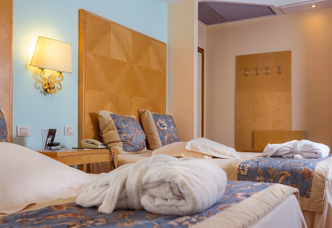 Imagen de la habitación del Hotel Luna Riccione Aqua Spa - Adults Only. Foto 7