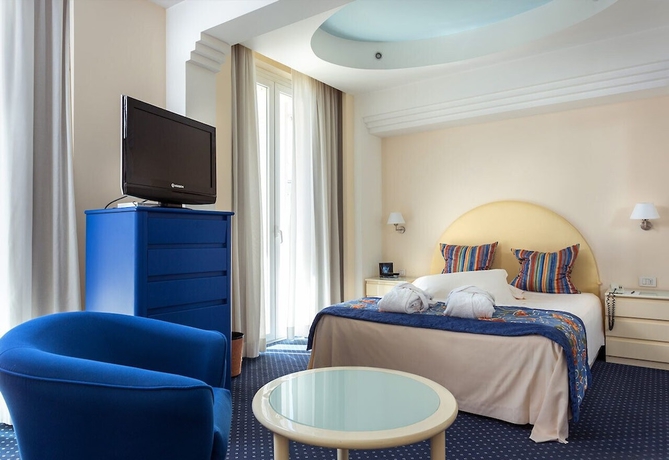 Imagen de la habitación del Hotel Luna Riccione Aqua Spa - Adults Only. Foto 15