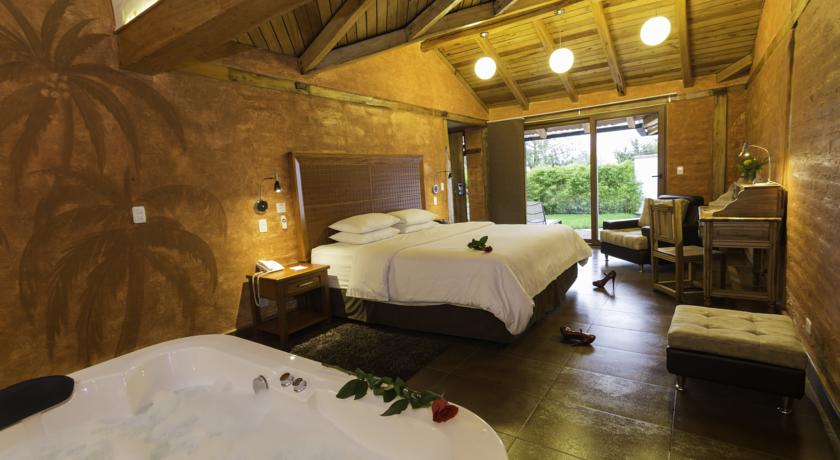 Imagen de la habitación del Hotel Luna Runtun. Foto 5