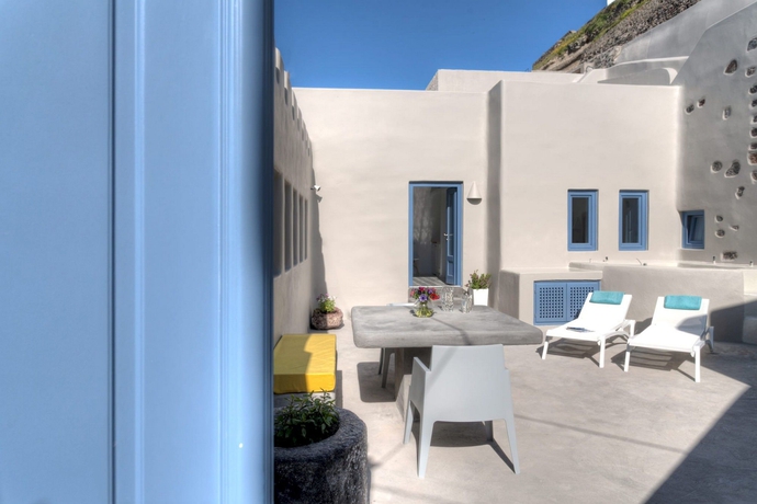Imagen de los exteriores del Hotel Luna Santorini Suites. Foto 9