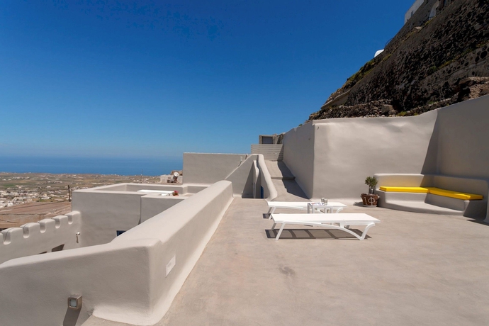 Imagen de los exteriores del Hotel Luna Santorini Suites. Foto 10