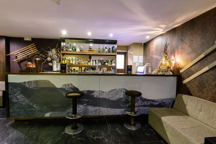 Imagen del bar/restaurante del Hotel Luna Serra Da Estrela. Foto 4