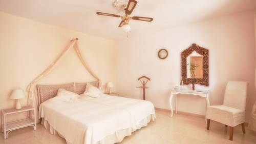 Imagen de la habitación del Hotel Luna Y Sol. Foto 4