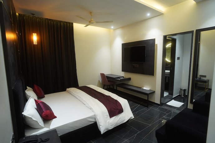 Imagen de la habitación del Hotel Lunar Stays. Foto 12
