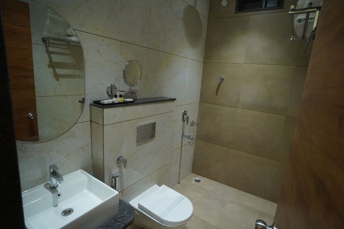 Imagen de la habitación del Hotel Lunar Stays. Foto 16