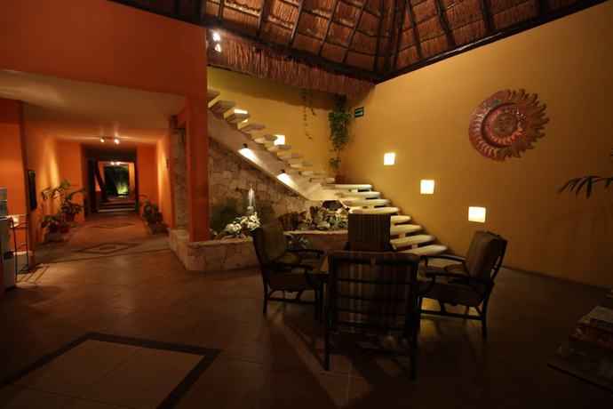 Imagen de los interiores del Hotel Lunasol. Foto 20