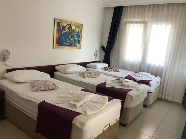 Imagen de la habitación del Hotel Lunay. Foto 10