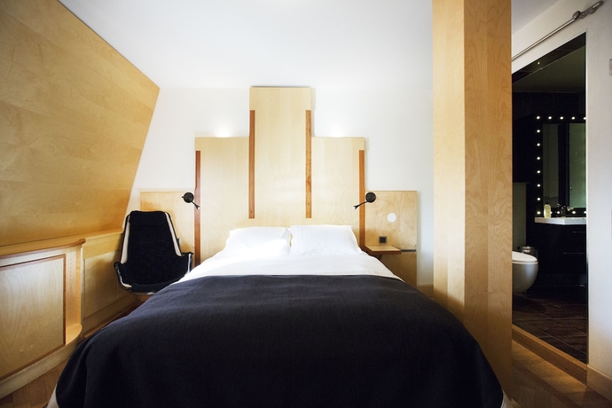 Imagen de la habitación del Hotel Lundia. Foto 10