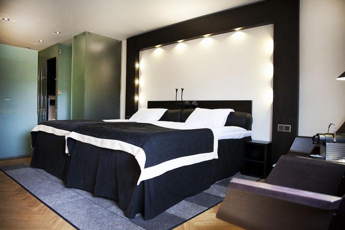 Imagen de la habitación del Hotel Lundia. Foto 13