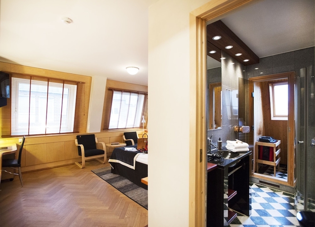 Imagen de la habitación del Hotel Lundia. Foto 17