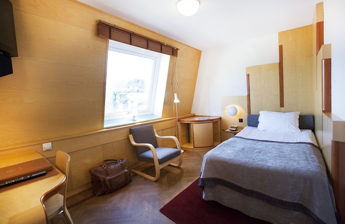 Imagen de la habitación del Hotel Lundia. Foto 18