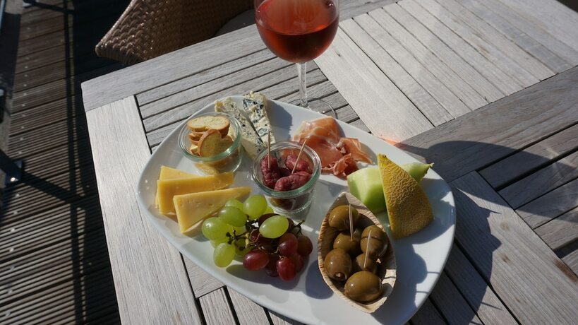 Imagen del bar/restaurante del Hotel Lunds. Foto 17