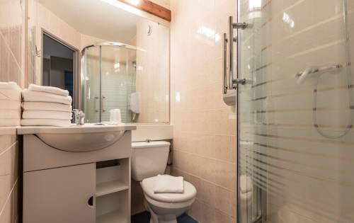 Imagen de la habitación del Hotel Lune Etoile La Pardieu. Foto 6