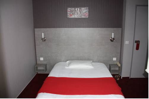 Imagen de la habitación del Hotel Lune Etoile La Pardieu. Foto 13