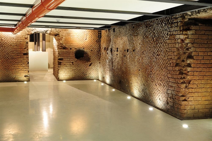 Imagen de la piscina del Hotel Lunetta and Spa. Foto 6