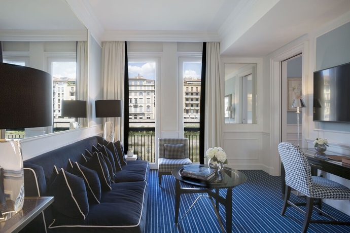 Imagen de la habitación del Hotel Lungarno - Lungarno Collection. Foto 8