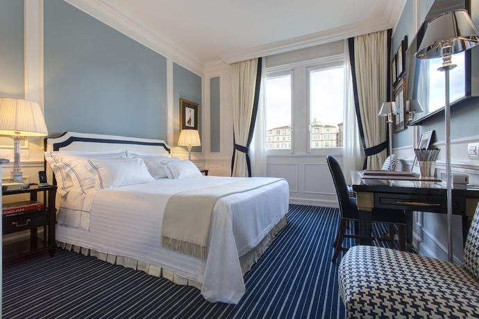 Imagen de la habitación del Hotel Lungarno - Lungarno Collection. Foto 11