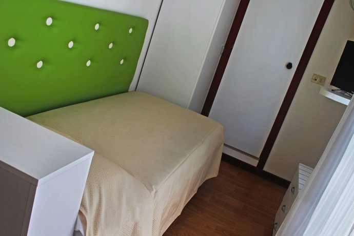 Imagen de la habitación del Hotel Lungomare Cattolica. Foto 7