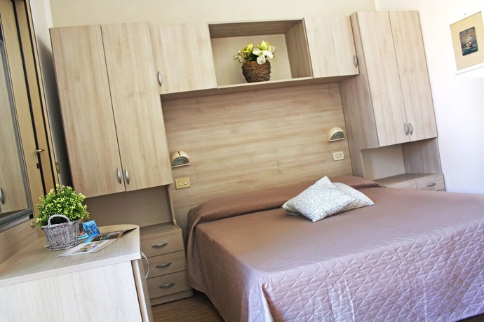 Imagen de la habitación del Hotel Lungomare Cattolica. Foto 8