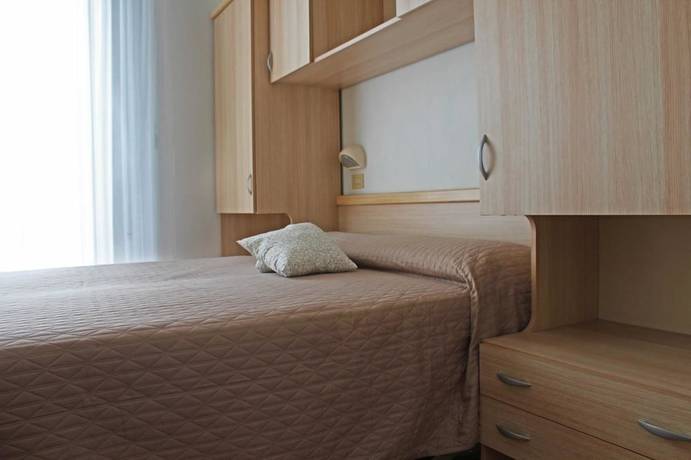Imagen de la habitación del Hotel Lungomare Cattolica. Foto 9