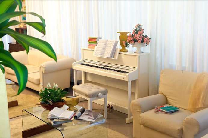 Imagen de los interiores del Hotel Lungomare Cattolica. Foto 19