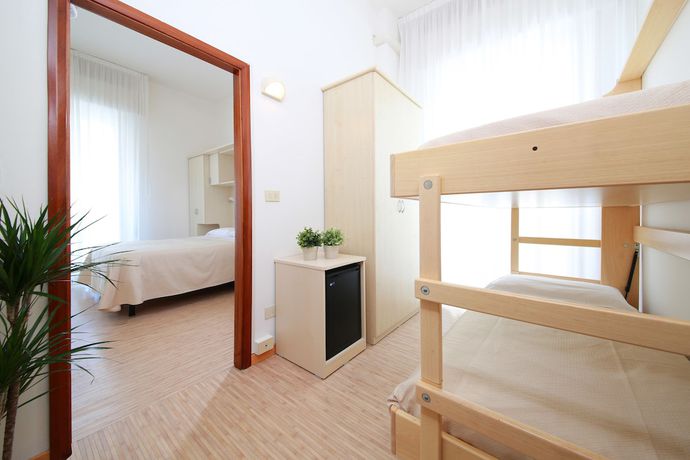 Imagen de la habitación del Hotel Lungomare Cattolica. Foto 15