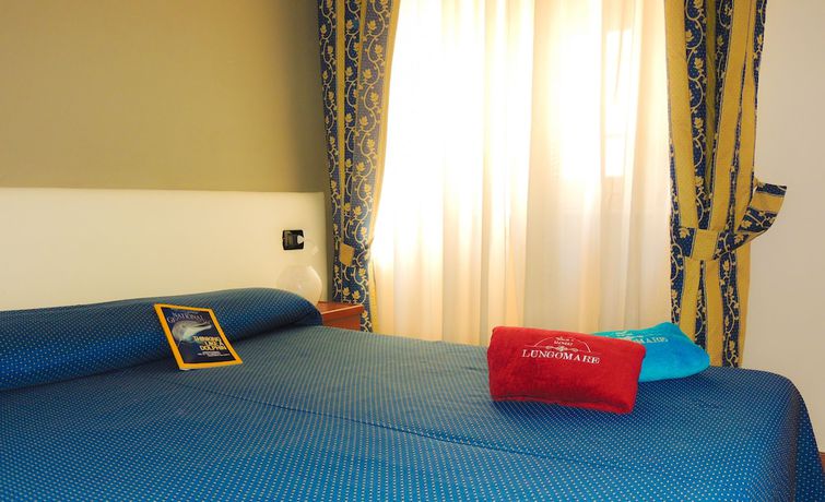 Imagen de la habitación del Hotel Lungomare. Foto 12