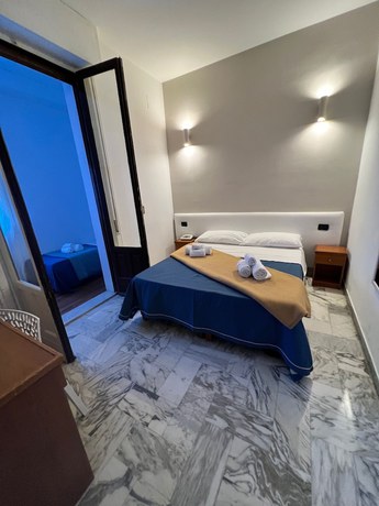 Imagen de la habitación del Hotel Lungomare, Reggio di Calabria. Foto 16