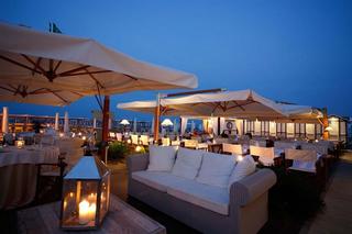 Imagen de los exteriores del Hotel Lungomare, Riccione. Foto 16