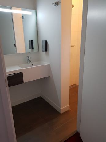 Imagen de la habitación del Hotel Lunia. Foto 11