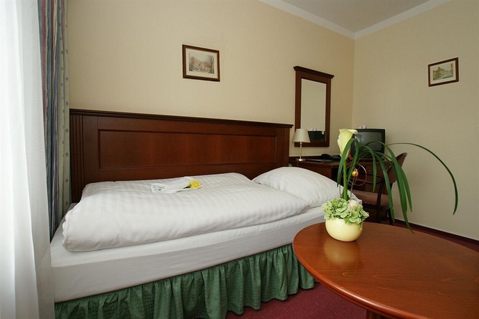 Imagen de la habitación del Hotel Lunik. Foto 3
