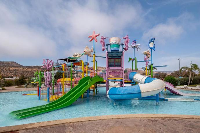 Imagen de la piscina del Hotel Lunja Village. Foto 16