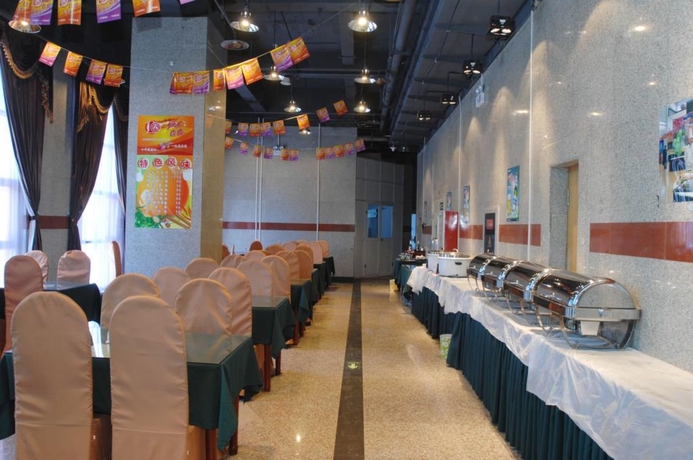Imagen del bar/restaurante del Hotel Luoyang Aviation E-home Inn. Foto 4