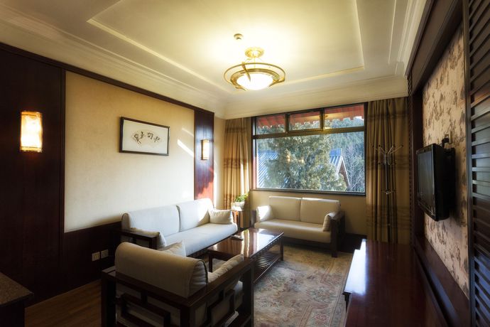 Imagen de los interiores del Hotel Luoyang Dongshan. Foto 16