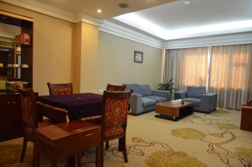 Imagen general del Hotel Luoyang Yijun. Foto 5