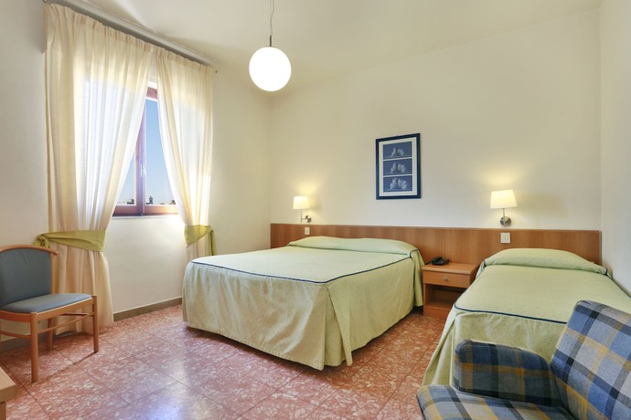 Imagen de la habitación del Hotel Lupori. Foto 7