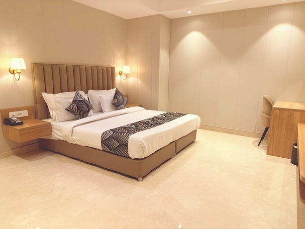 Imagen de la habitación del Hotel Lush Premier. Foto 8