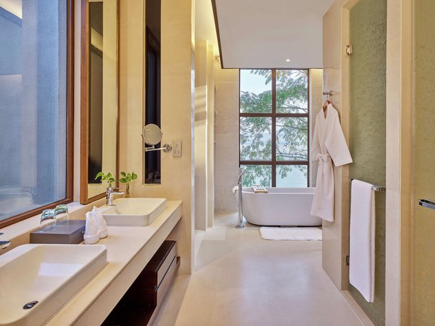 Imagen de la habitación del Hotel Lushan West Sea Resort, Curio Collection by Hilton. Foto 4