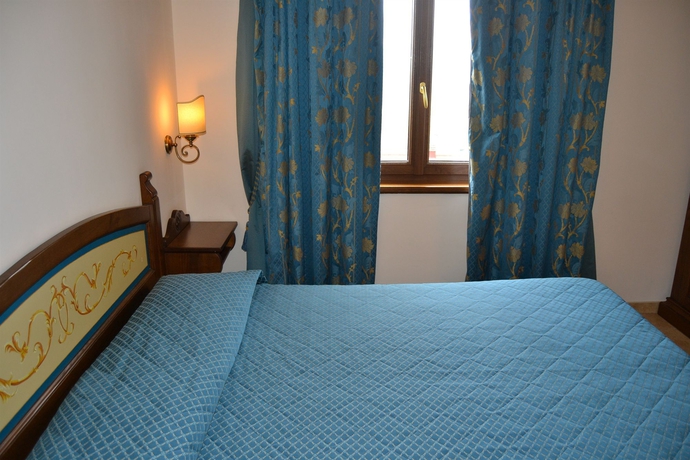 Imagen de la habitación del Hotel Lusi. Foto 3