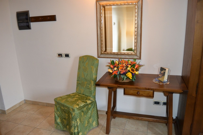 Imagen de la habitación del Hotel Lusi. Foto 5