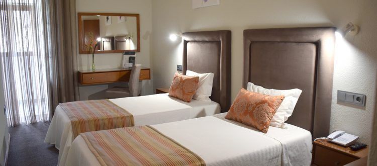 Imagen de los interiores del Hotel Lusitana. Foto 14