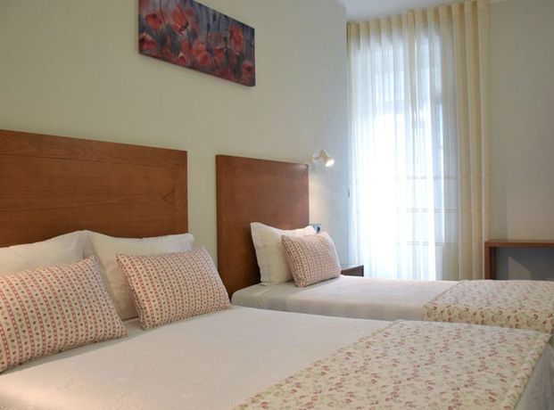 Imagen de los interiores del Hotel Lusitana. Foto 15