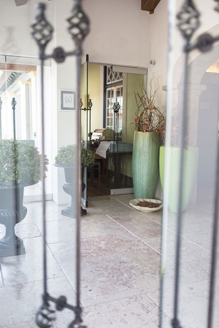 Imagen de los interiores del Hotel Lusitano. Foto 18