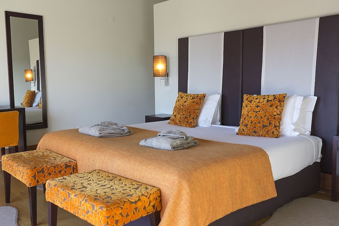 Imagen de la habitación del Hotel Lusitano. Foto 10