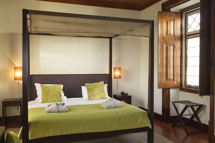 Imagen de la habitación del Hotel Lusitano. Foto 14