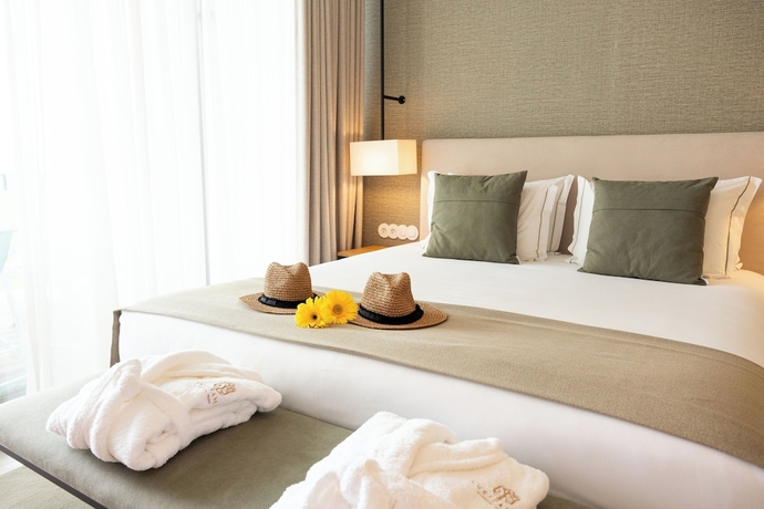Imagen de la habitación del Hotel Lusitano Garden Villas. Foto 4