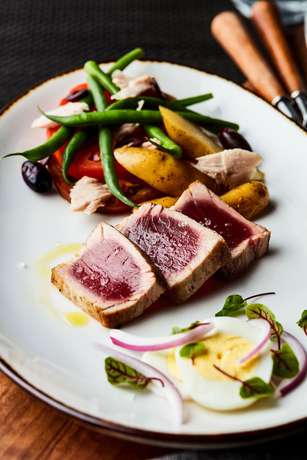 Imagen del bar/restaurante del Hotel Luskin. Foto 6