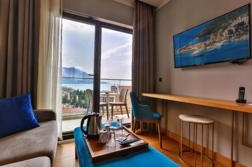 Imagen general del Hotel Lusso Mare by Aycon, Becici. Foto 5